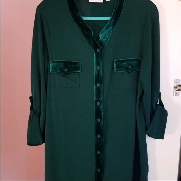fall time Emerald green top with velvet trim - Picture 4 of 6